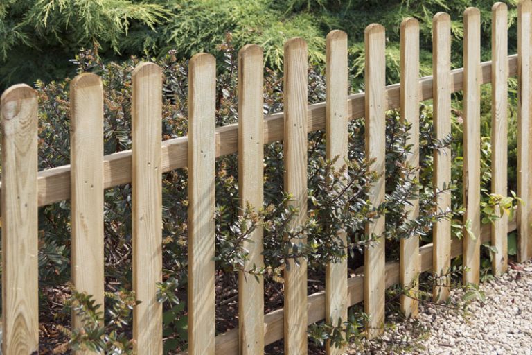 Round Top Palisade Panel - Jarrett Fencing